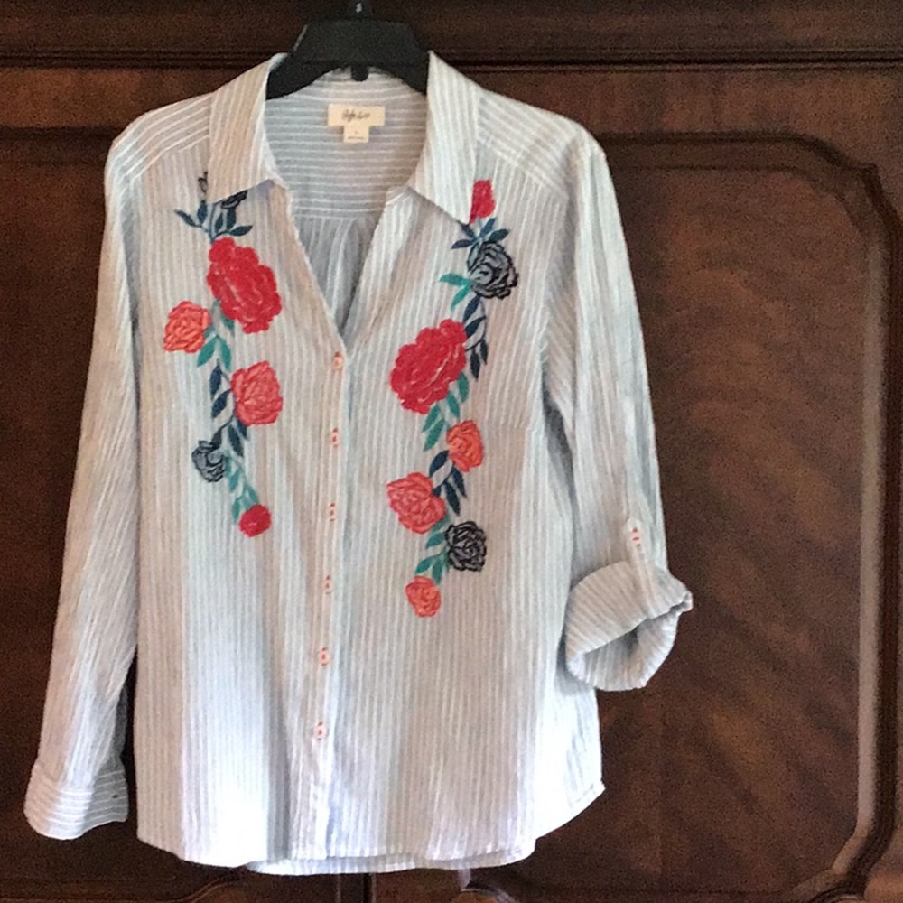 Embroidered Style & Co Blouse Size L